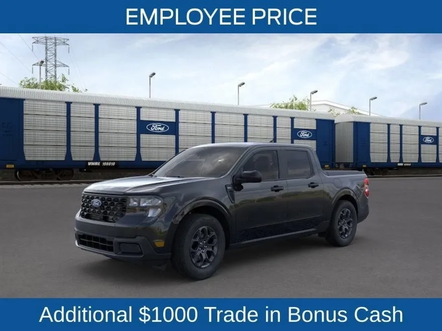 2025 Ford Maverick XLT photo 1