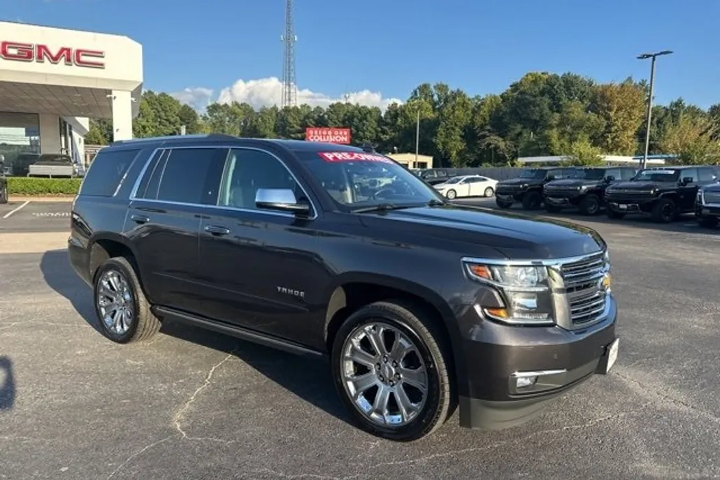 2018 Chevrolet Tahoe Premier photo 1