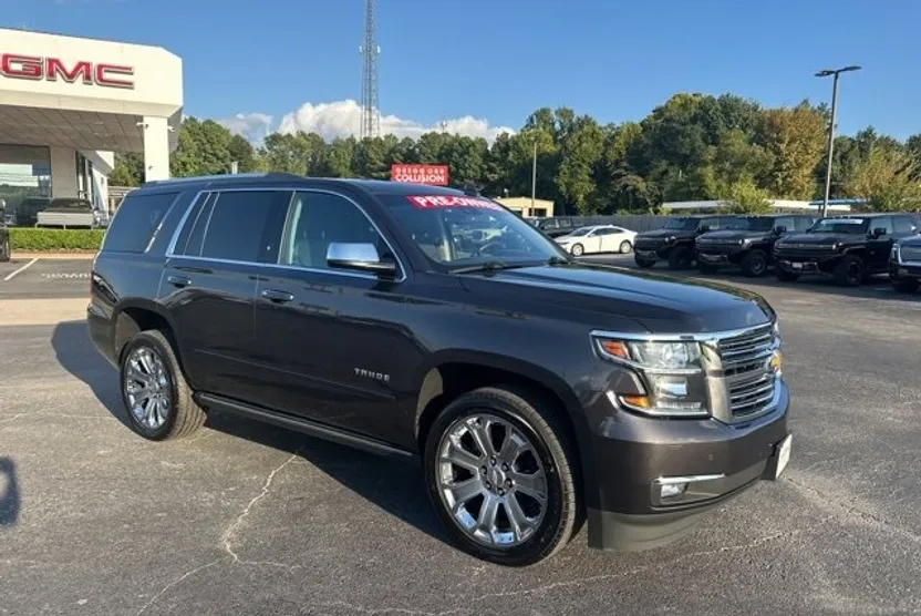 2018 Chevrolet Tahoe Premier photo 1