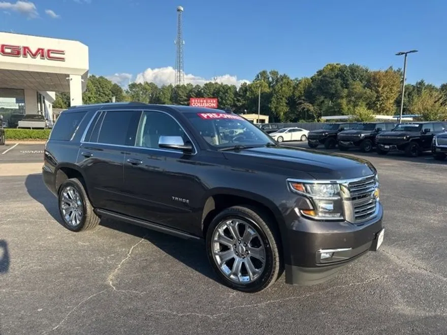 2018 Chevrolet Tahoe Premier photo 1