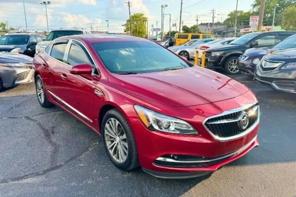 2019 Buick LaCrosse Essence photo 1