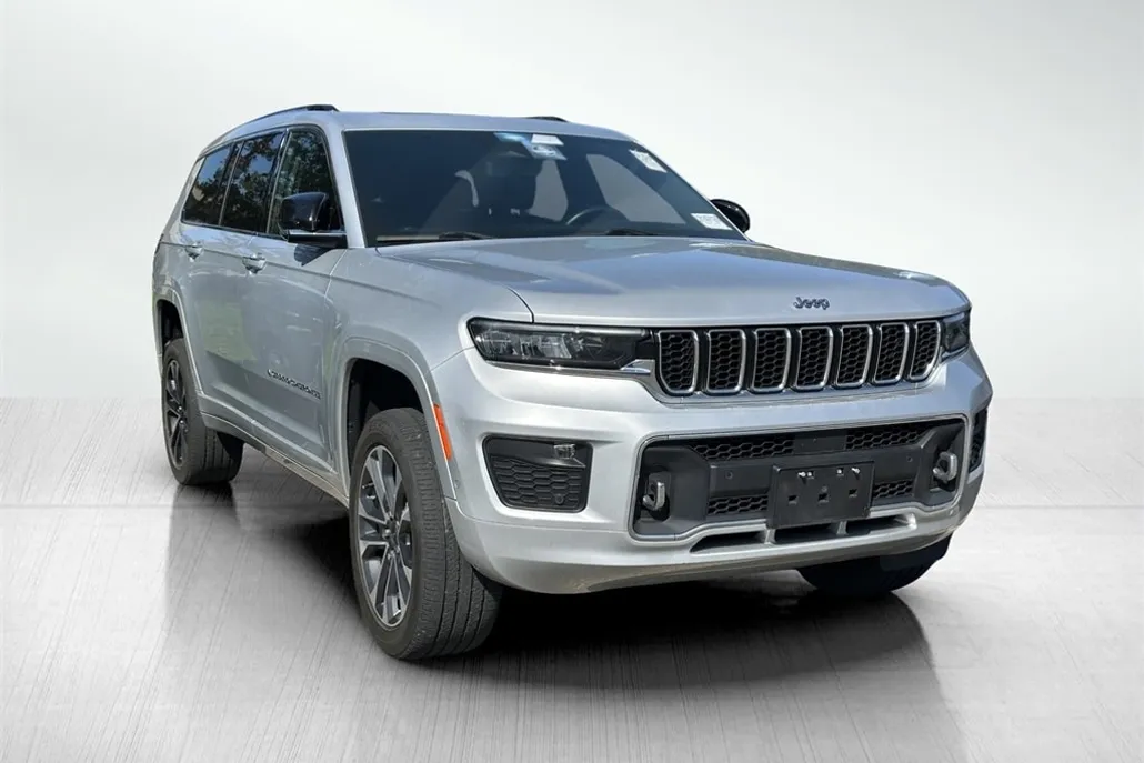 2022 Jeep Grand Cherokee Overland photo 1