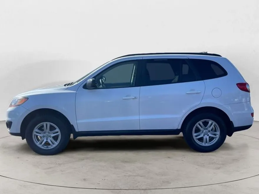2011 Hyundai Santa Fe GLS photo 1