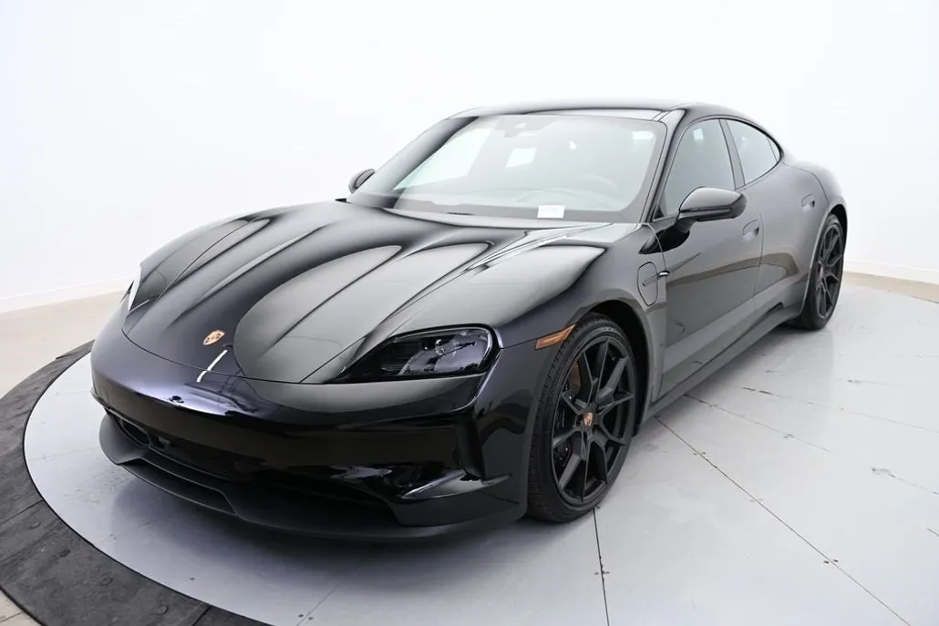 2025 Porsche Taycan Base photo 1
