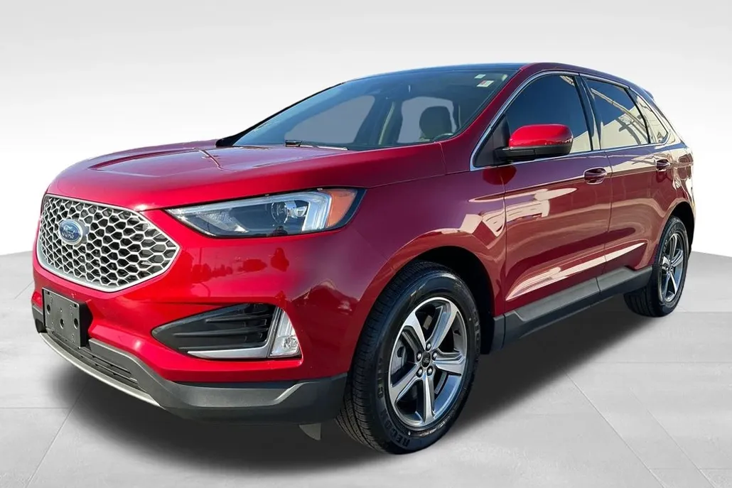2024 Ford Edge SEL photo 1