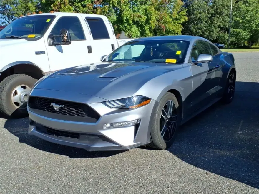 2020 Ford Mustang EcoBoost Premium photo 1