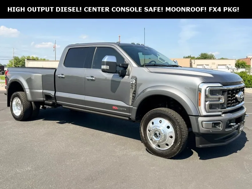 2024 Ford F-450 photo 1