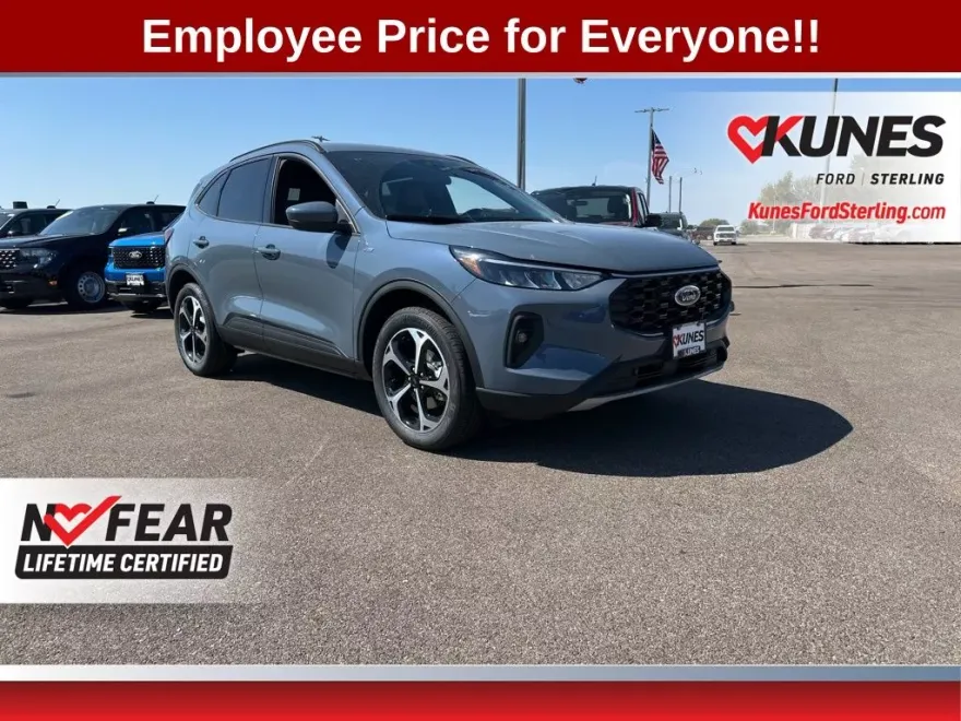 2025 Ford Escape ST-Line Select photo 1