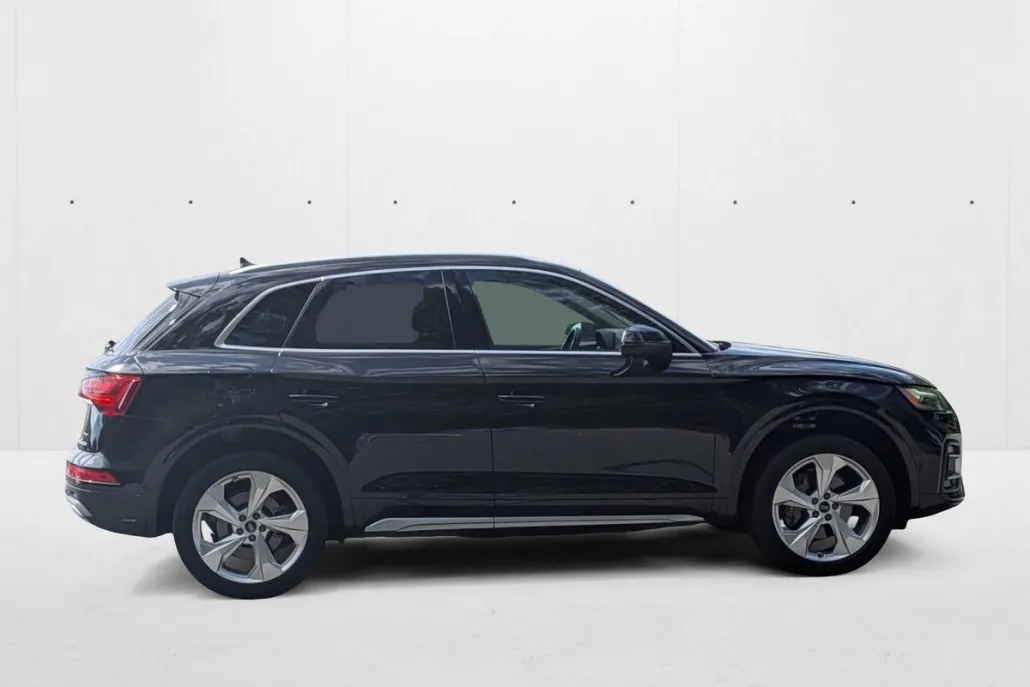 2021 Audi Q5 Prestige 45 TFSI Premium photo 1