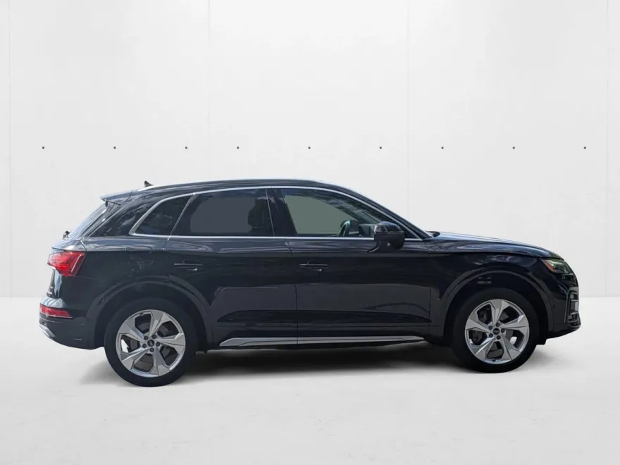 2021 Audi Q5 Prestige 45 TFSI Premium photo 1