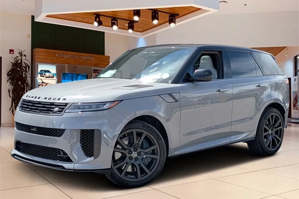 2025 Land Rover Range Rover Sport photo 1