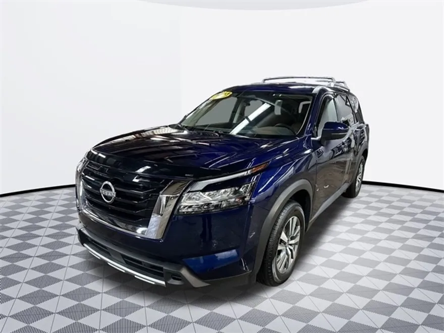 2023 Nissan Pathfinder SL photo 1