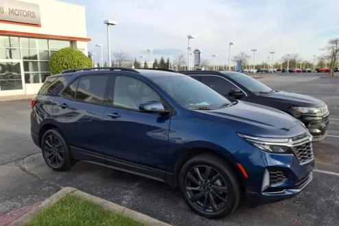 2023 Chevrolet Equinox RS photo 3
