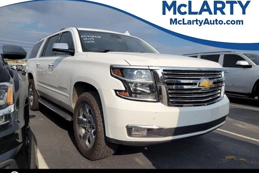 2019 Chevrolet Suburban Premier photo 1