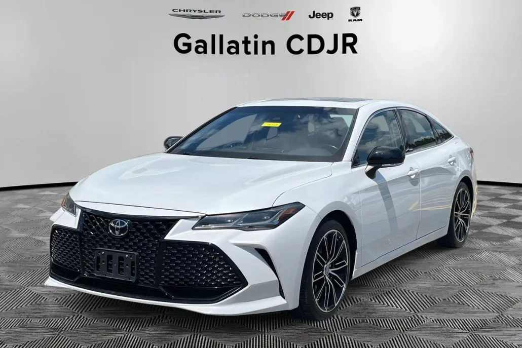 2019 Toyota Avalon Touring photo 1