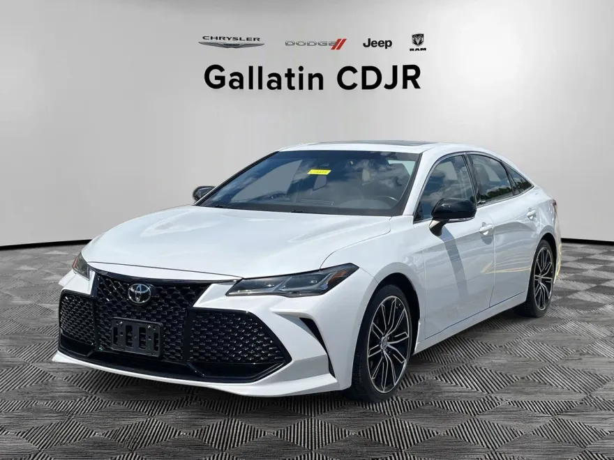 2019 Toyota Avalon Touring photo 1