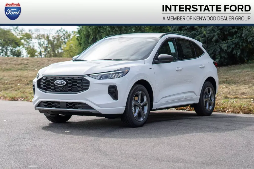 2024 Ford Escape ST-Line photo 1