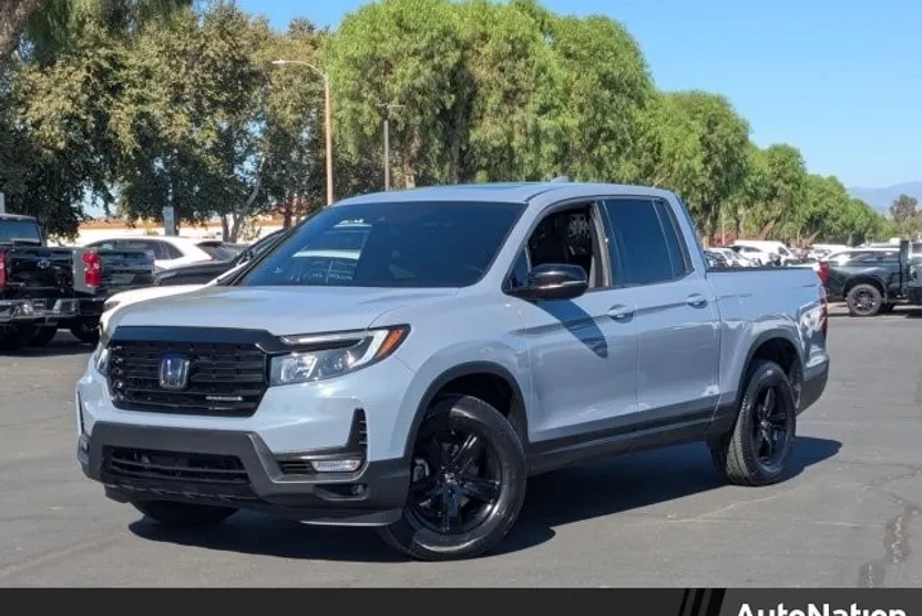 2022 Honda Ridgeline Black Edition photo 1