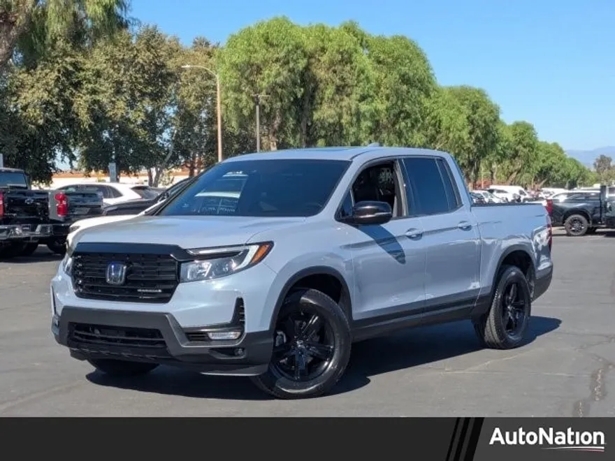 2022 Honda Ridgeline Black Edition photo 1