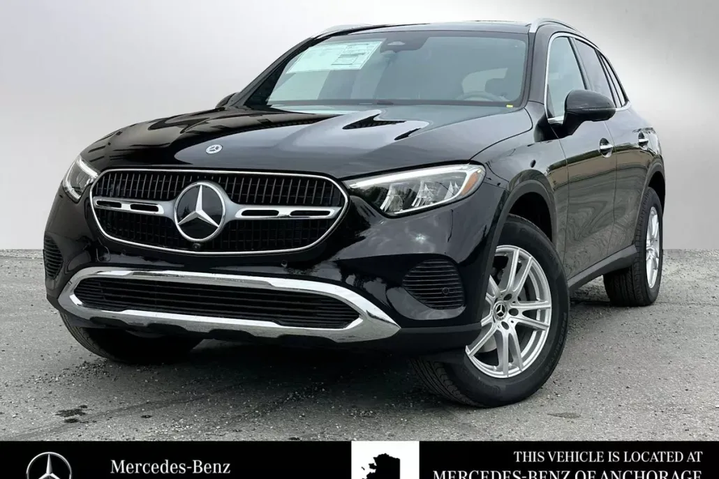 2025 Mercedes Benz GLC 300 4MATIC photo 1