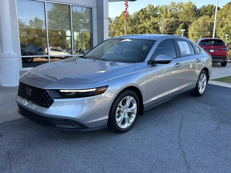 2023 Honda Accord LX photo 1