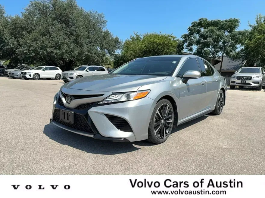 2020 Toyota Camry XSE photo 1