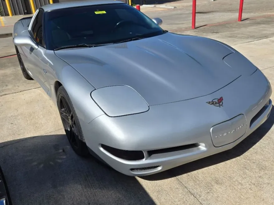 2000 Chevrolet Corvette photo 1