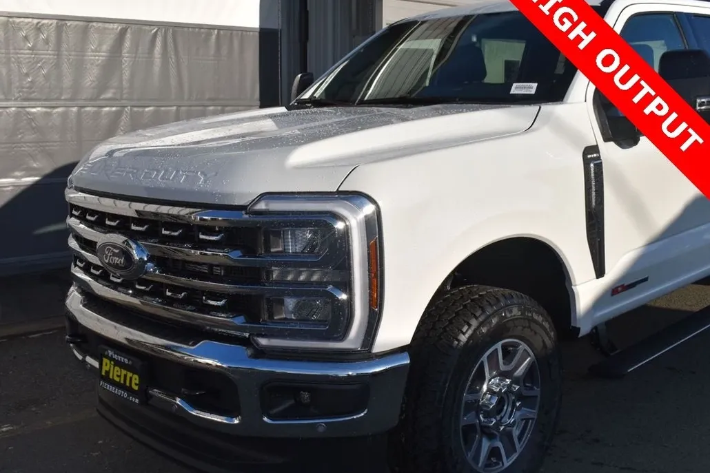 2025 Ford F-350 Lariat photo 1