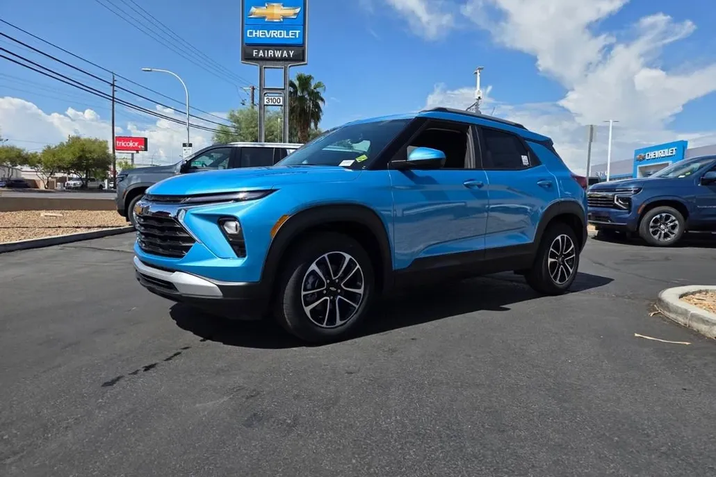 2026 Chevrolet Trailblazer LT photo 1