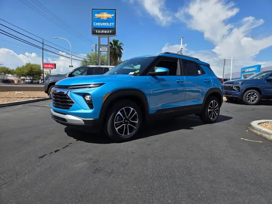 2026 Chevrolet Trailblazer LT photo 1