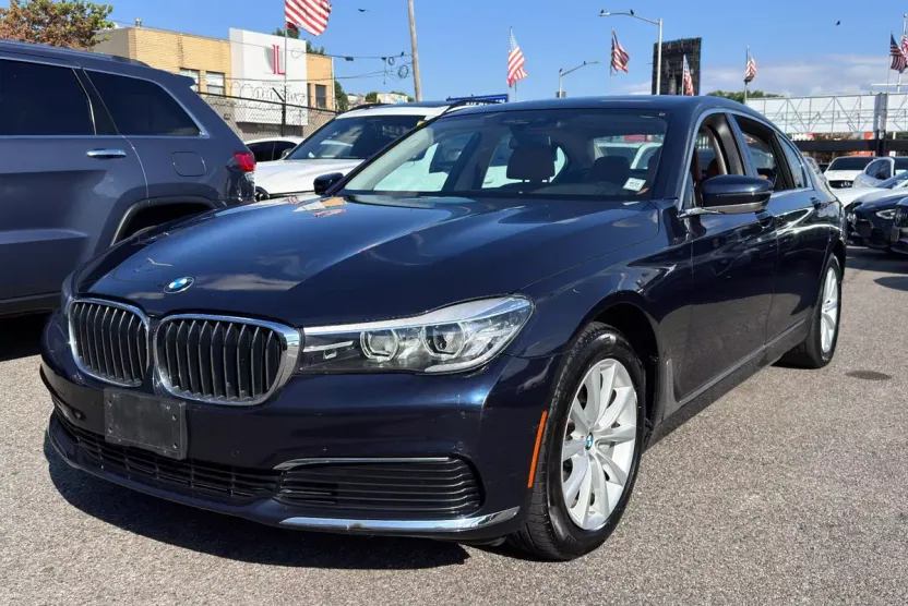 2019 Bmw 740i xDrive Sedan photo 1