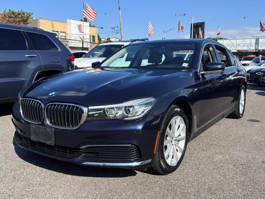 2019 Bmw 740i xDrive Sedan photo 1