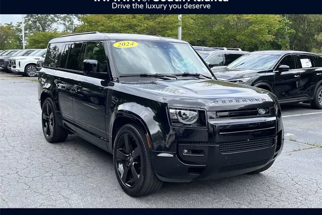 2024 Land Rover Defender X-Dynamic SE photo 1