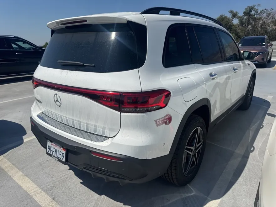 2023 Mercedes Benz EQB 250+ photo 1