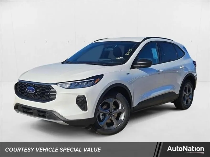 2025 Ford Escape ST-Line photo 1