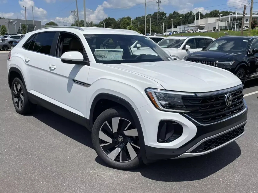 2025 Volkswagen Atlas Cross Sport SE Technology photo 1