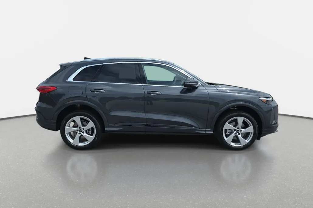 2025 Audi Q5 2.0T Premium Plus photo 1