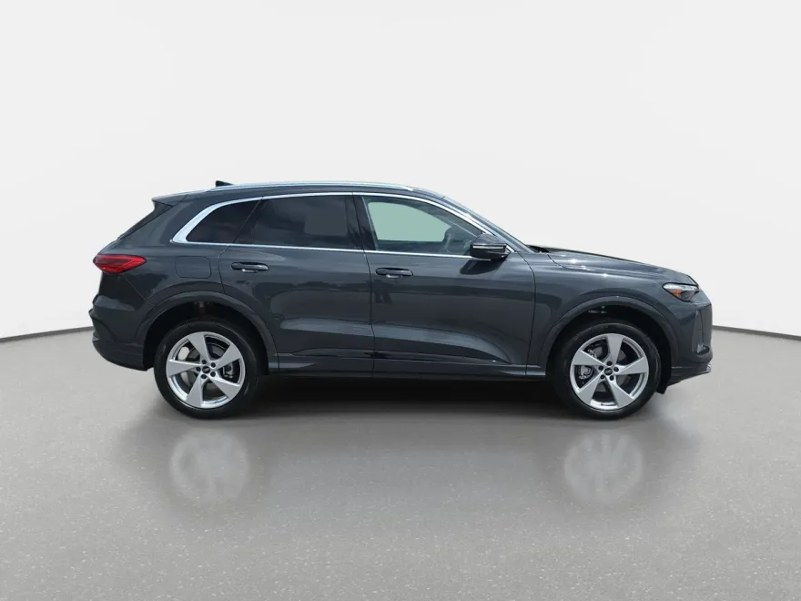 2025 Audi Q5 2.0T Premium Plus photo 1