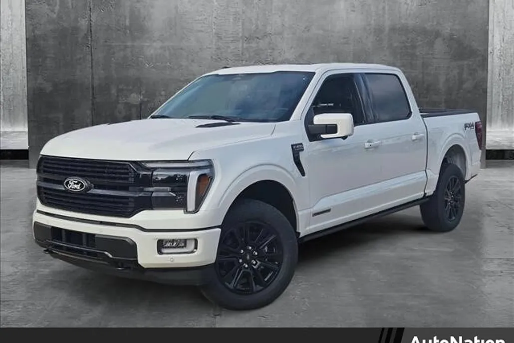 2025 Ford F-150 Platinum photo 1