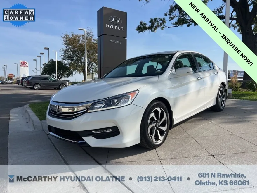2016 Honda Accord EX photo 1