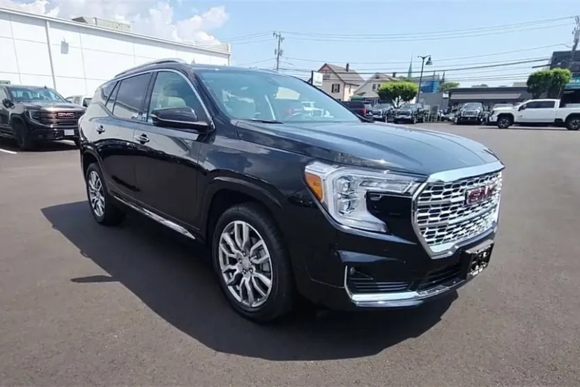 2022 Gmc Terrain Denali photo 1