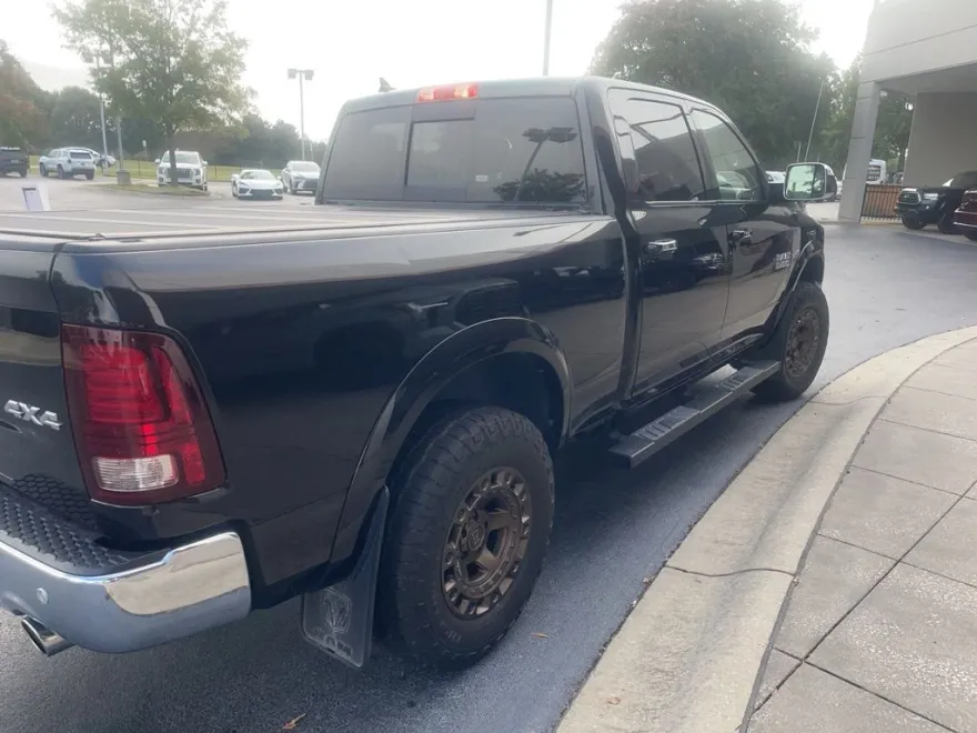 2018 Ram 1500 Laramie photo 1