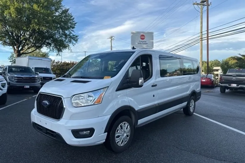 2021 Ford Transit Passenger XLT photo 1