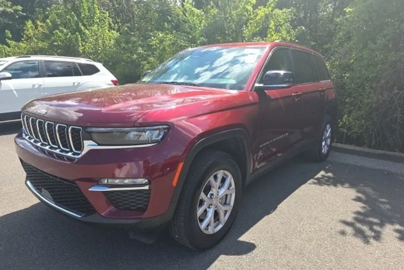2022 Jeep Grand Cherokee Limited photo 1