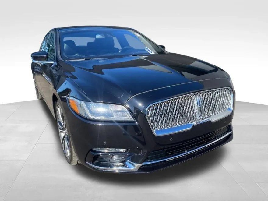 2019 Lincoln Continental Reserve photo 1