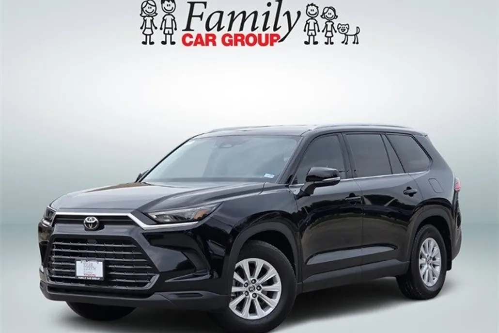 2024 Toyota Grand Highlander XLE photo 1