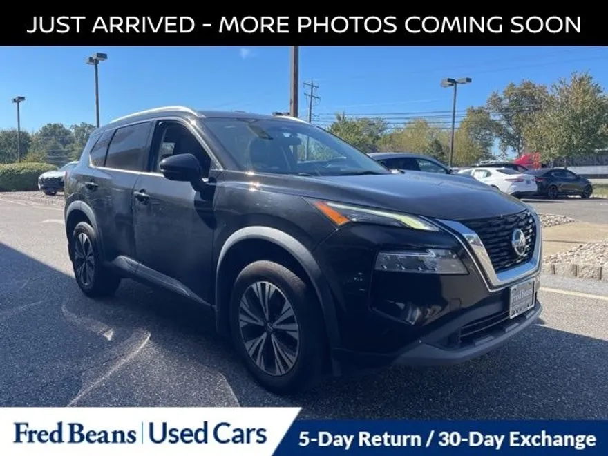 2021 Nissan Rogue SV photo 1