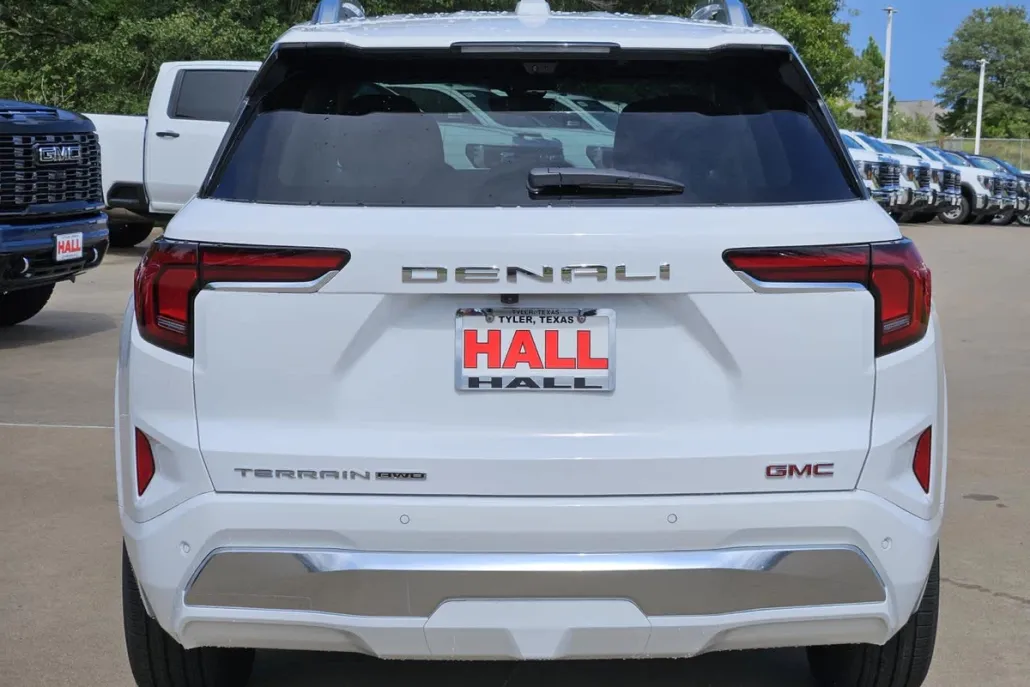 2026 Gmc Terrain Denali photo 1