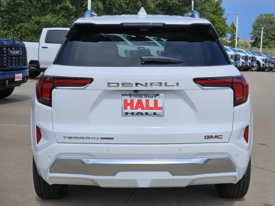2026 Gmc Terrain Denali photo 1