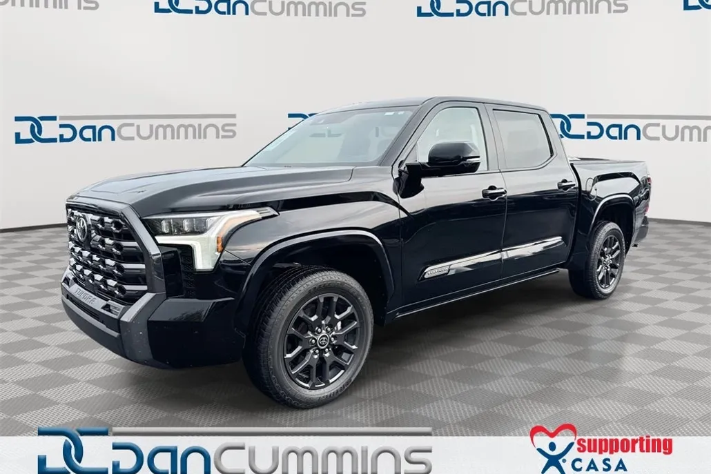 2022 Toyota Tundra Platinum photo 1